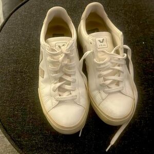 Veja Campo Bicolor Leather Low-Top Sneakers